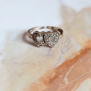 Avon 925 Sterling Silver Linked Hearts Anywhere Ring Marcasite Look Adjust. Sz 5